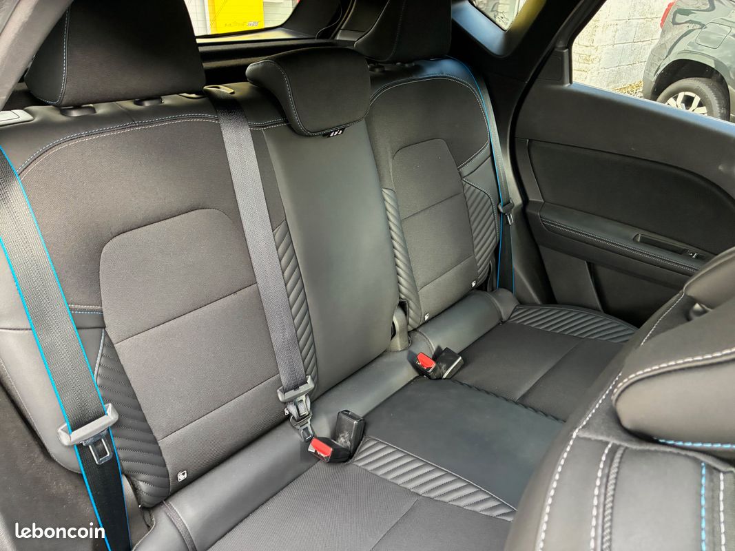 Renault captur ii e-tech full hybrid 145 esprit alpine (image 9)