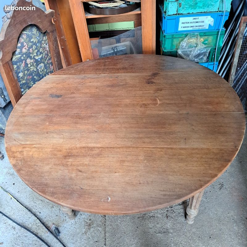 Table ronde (image 1)