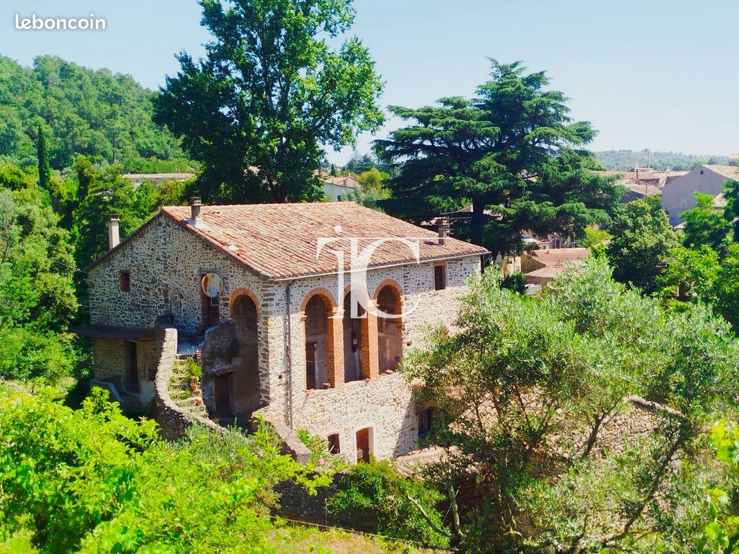 Maison 5 pièces 138 m² · à Les Mages · 138 m² · 172 000 €