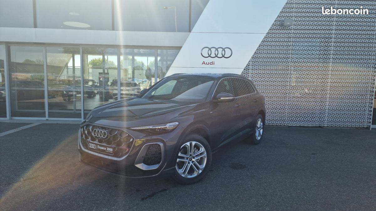 AUDI Q5 TFSI 204 ch Hybride S tronic 7 S line (image 1)