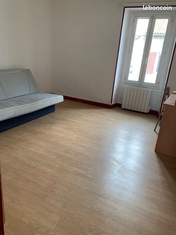 Appartement 2 pièces 30 m² · à Poitiers · 30 m² · 370 €