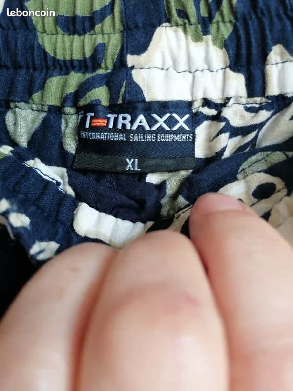 Short neuf, taille XL (image 2)