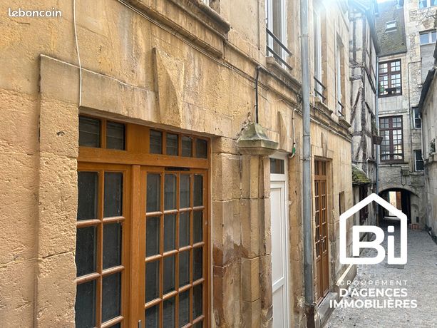 Immeuble 8 pièces 140 m²