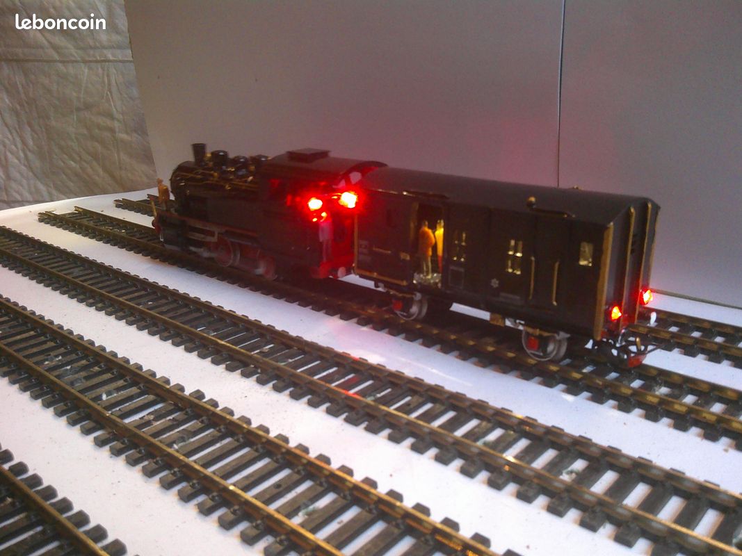 Miniature LOCOMOTIVE ELECTRIQUE BB 26168R LIVREE FLUO GRAND EST ANALOGIQUE SNCF 1/87 PIKO