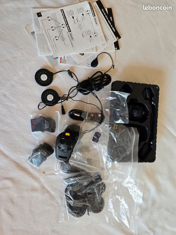 Intercom moto SENA SMH5-FM DUO – Kit 2 casques – Complet (image 2)