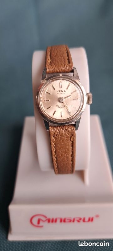 Montre Vintage YEMA Mécanique Pour Femme - En état De Marche, Joli Design