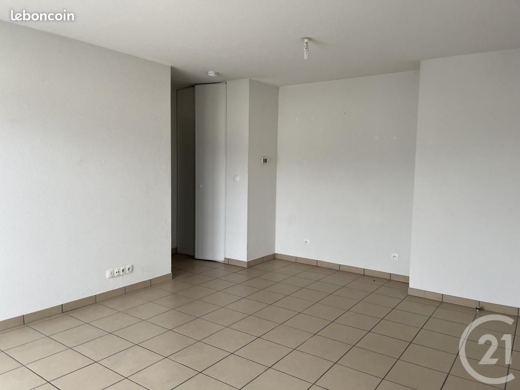 Appartement 2 pièces 43 m² - Gironde-sur-Dropt 33190 (image principale 4)