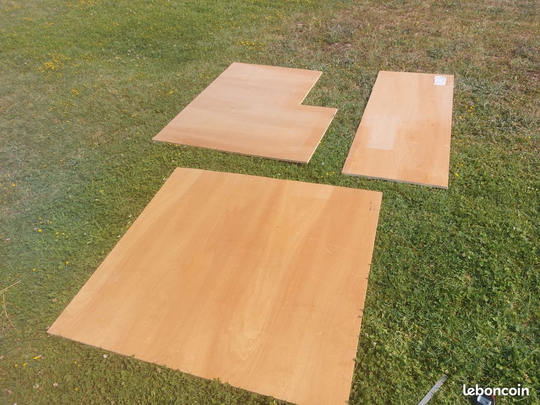 Lot de 3 panneaux contreplaqué bois dur 15 mm (image 1)