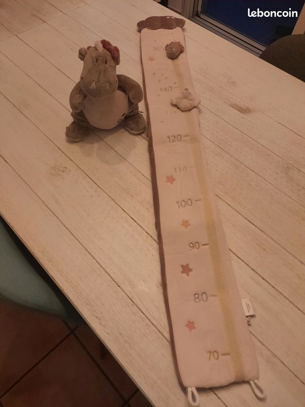Ensemble de lit et toise noukie's (image 4)