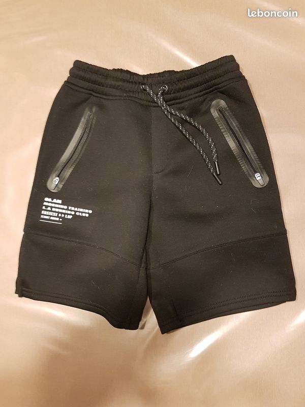 Lot vêtements (22) pour garçon 10 ans (image 5)