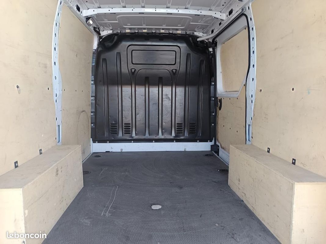 Renault master f3300 l1h1 2.3 dci 135 grand confort (image 7)