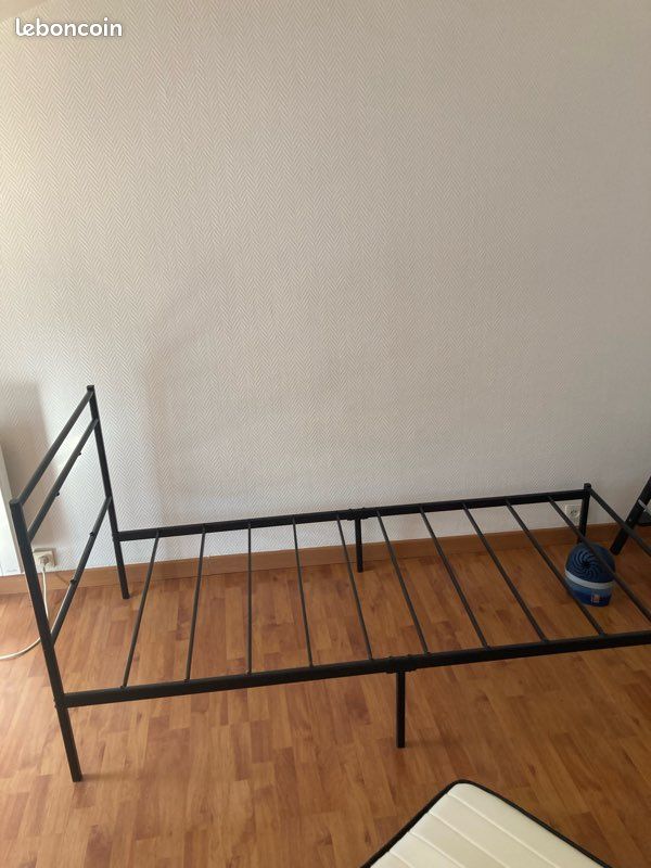 Cadre de lit en métal 90x190 cm avec tête de lit - Montage Facile - Hauteur 30 cm - Lit avec Support de Lattes en métal - Espace de Rangement sous Le lit - Design Moderne - Noir (image 2)