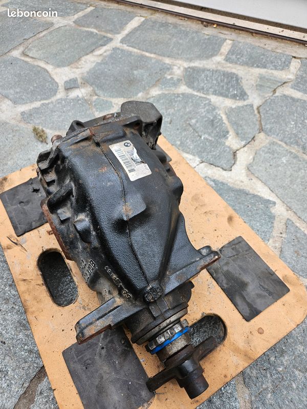 Pont BMW 420 d 2014 F32 / F82 184 ch 80000 KM rapport 3.23 BVM6V. 0714011719220003 (image 1)
