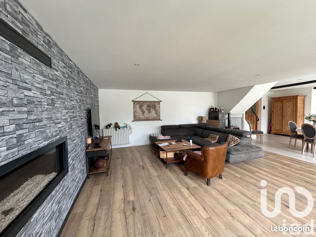 Propriété 5 pièces 167 m² - Genté 16130 (image principale 7)