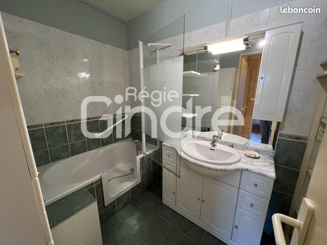 Appartement a louer sainte-foy-les-lyon - 3 pièce(s) - 54 m2 - Surfyn