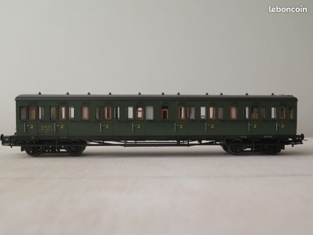 Voiture Voyageurs PIKO HO SNCF 3e Classe à Portières Latérales - Époque III (occasion)