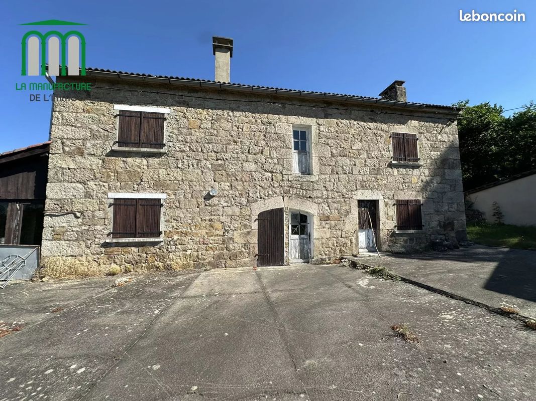 Maison 5 pièces 143 m² · à Lapte · 143 m² · 98 000 €