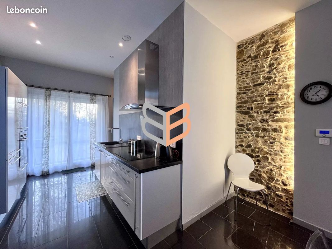 Maison 8 pièces 156 m² · à Ogy-Montoy-Flanville · 156 m² · 399 000 €