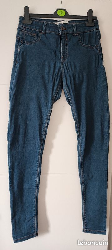 Jeans Push Up Bershka (image 1)