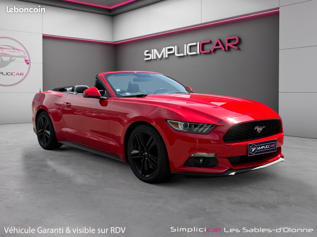 FORD MUSTANG VI CABRIOLET 2.3 ECOBOOST BV6 CONVERTIBLE 317Ch ligne ford performance sièges ventilés et chauffants Garantie 12 mois (image 9)