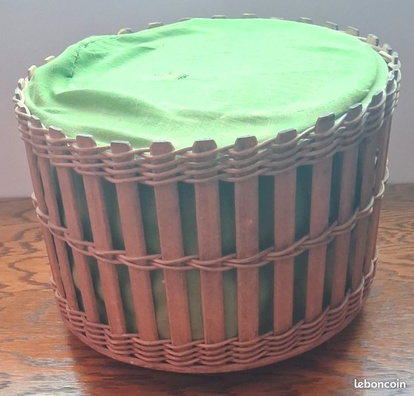 Corbeille à couture en osier 1975, couvercle couvert tissu vert (image 2)