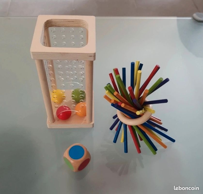 Jeu coloré en bois (image 1)