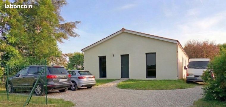 Centre ville Langon au calme Maison de 2024 (décennale) 3 chambres cellier jardin