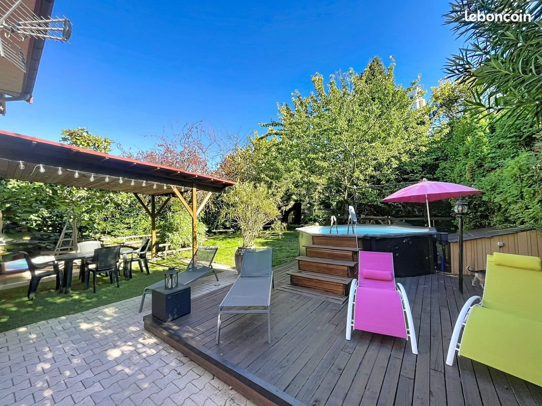 Maison 5 pièces 93 m² · à Fontaine · 93 m² · 349 000 €