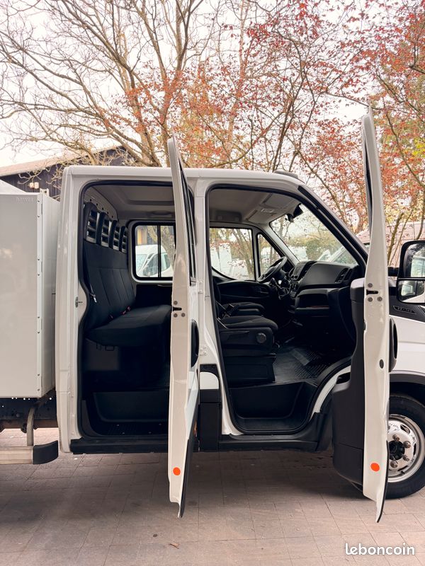 Iveco Daily Chassis Double Cabine 35C14H Benne + Coffre 2022 – photo 4