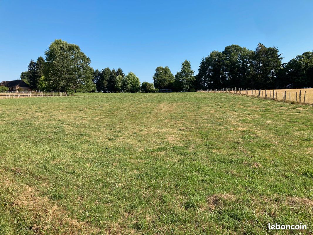 Terrain constructible · à La Coquille · 36 720 €