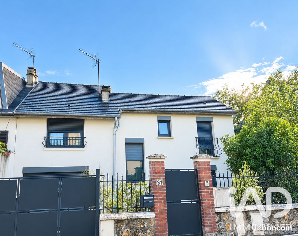 Maison 4 pièces 85 m² · à Vélizy-Villacoublay · 85 m² · 569 000 €