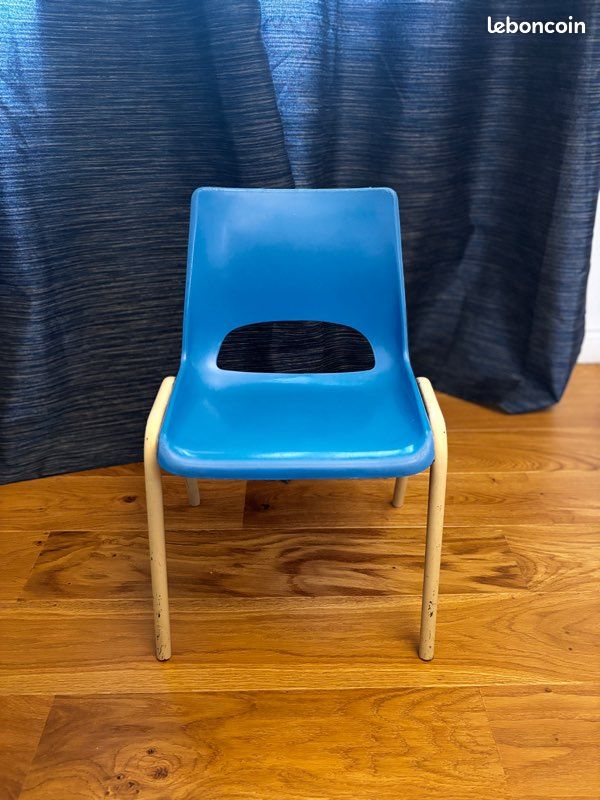 Chaise d’école vintage (image 1)