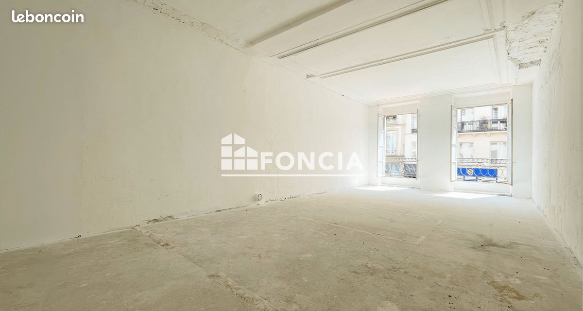 Paris iii – reaumur-sebastopol / rue saint martin – appartement traversant et lumineux avec belle hauteur sous plafond 3m (image 2)