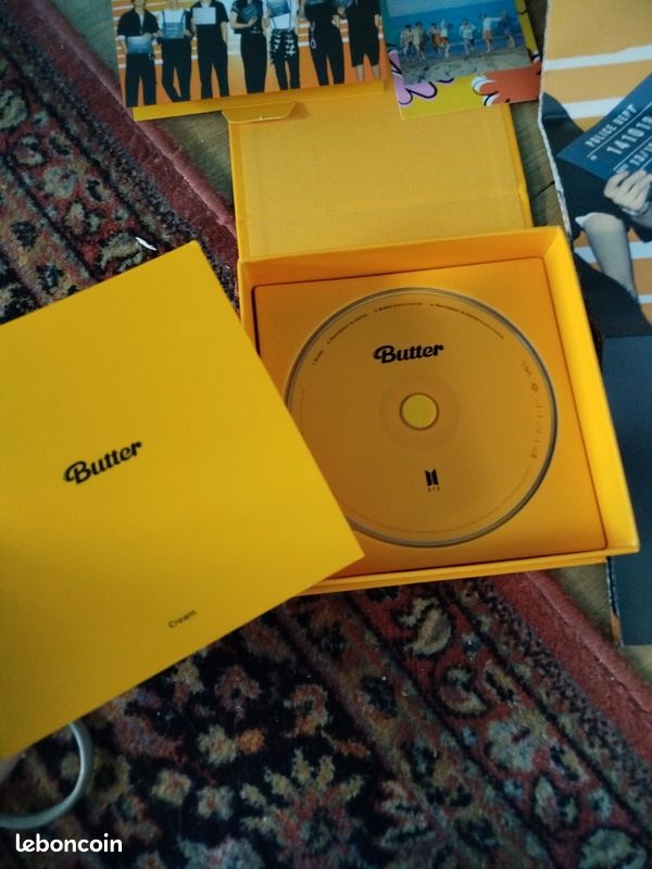 Gros lot albums, peluches etc. BTS (image 5)