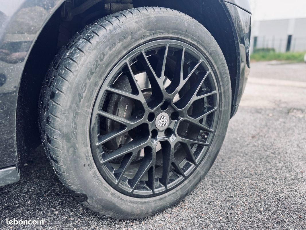 Porsche Macan 2.0L 252CH PDK + TOIT OUVRANT + SUIVI PORSCHE + SIEGES CHAUFFANTS/ELEC + CAMERA DE RECUL + GARANTIE 12 MOIS (image 19)