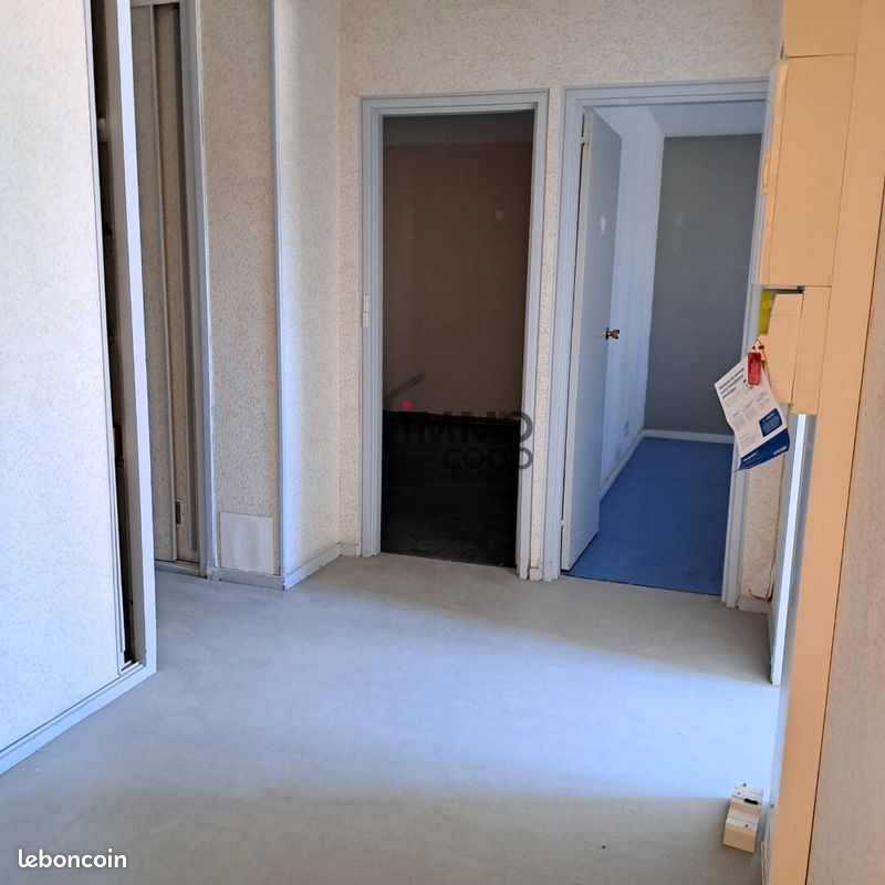 Appartement 3 pièces 83 m² · à Reims · 83 m² · 106 000 €