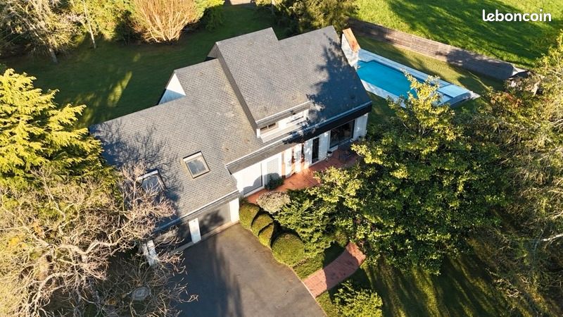 Maison 6 pièces 185 m² · à Guécélard · 185 m² · 377 000 €