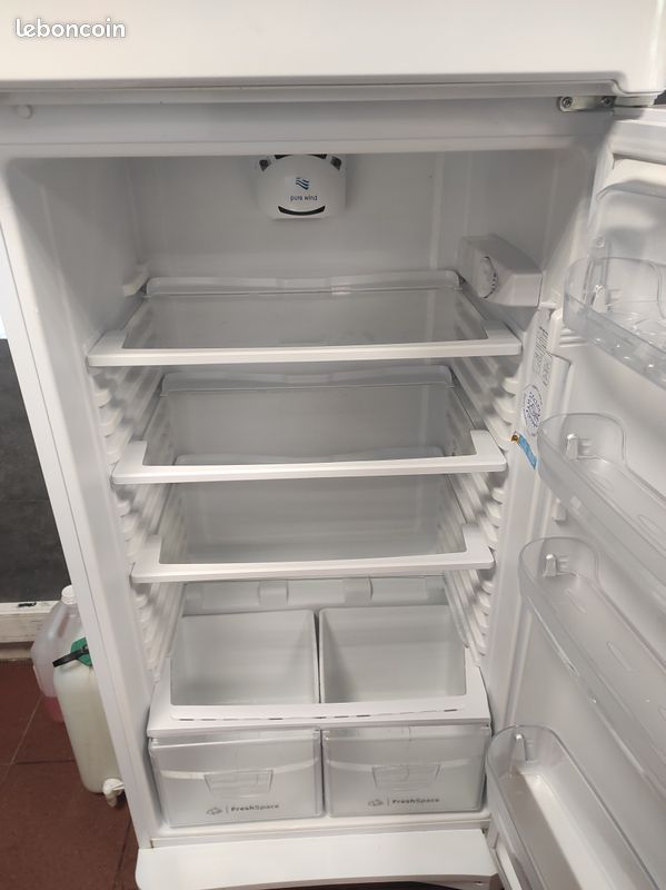Frigo Neuf Indesit 416 L (image 4)