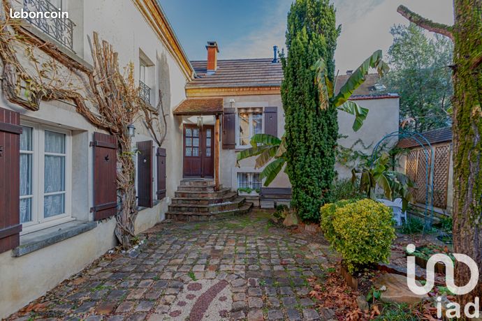 Maison 6 pièces 146 m²
