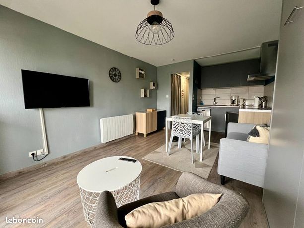 Studio 1 pièce 25 m²