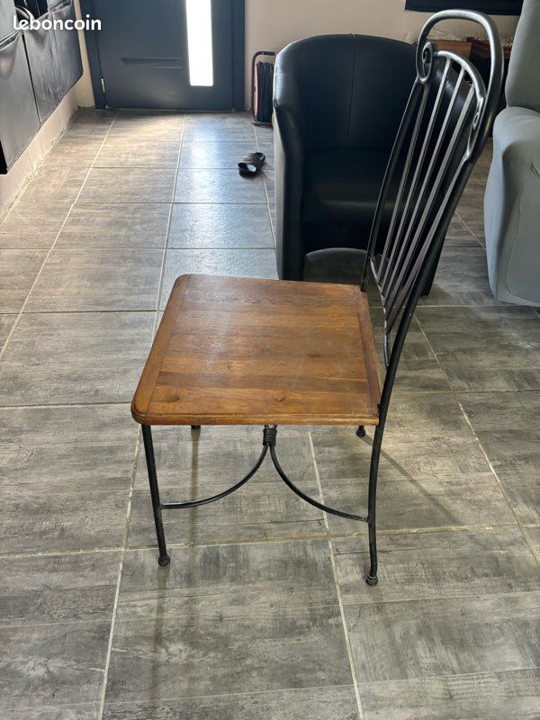 Table + chaises (image 2)