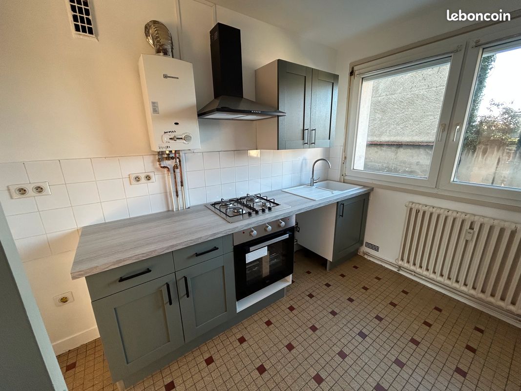 Appartement 3 pièces 57 m² · à Le Coteau · 57 m² · 490 €/mois