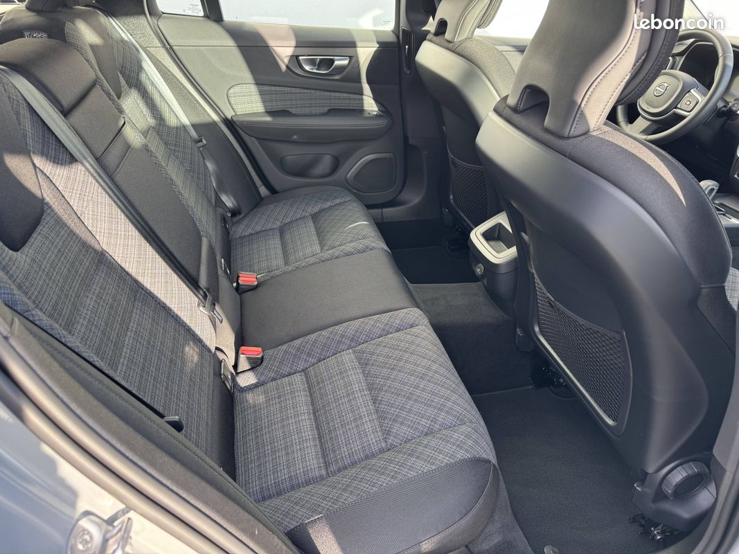VOLVO V60 B4 197 ch Geartronic 8 Start (image 9)