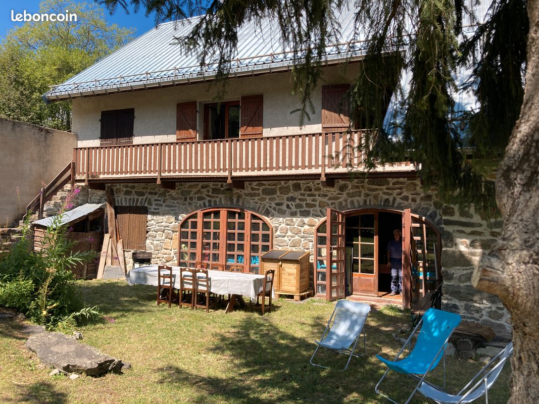Authentique ferme savoyarde,15 à 25 couchages, été hiver proche piste de ski Valloire Savoie (image 20)