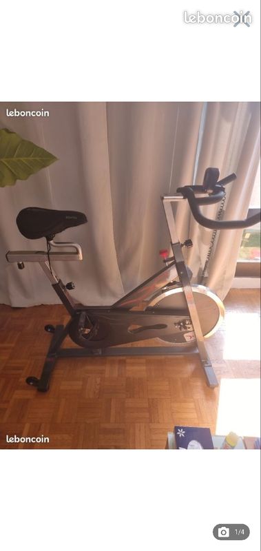 Vélo d'appartement Domyos VS910 (image 2)