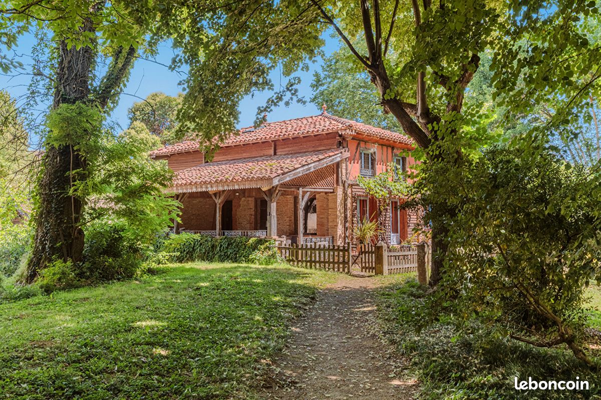Maison 7 pièces 210 m² · à Lombez · 210 m² · 385 000 €