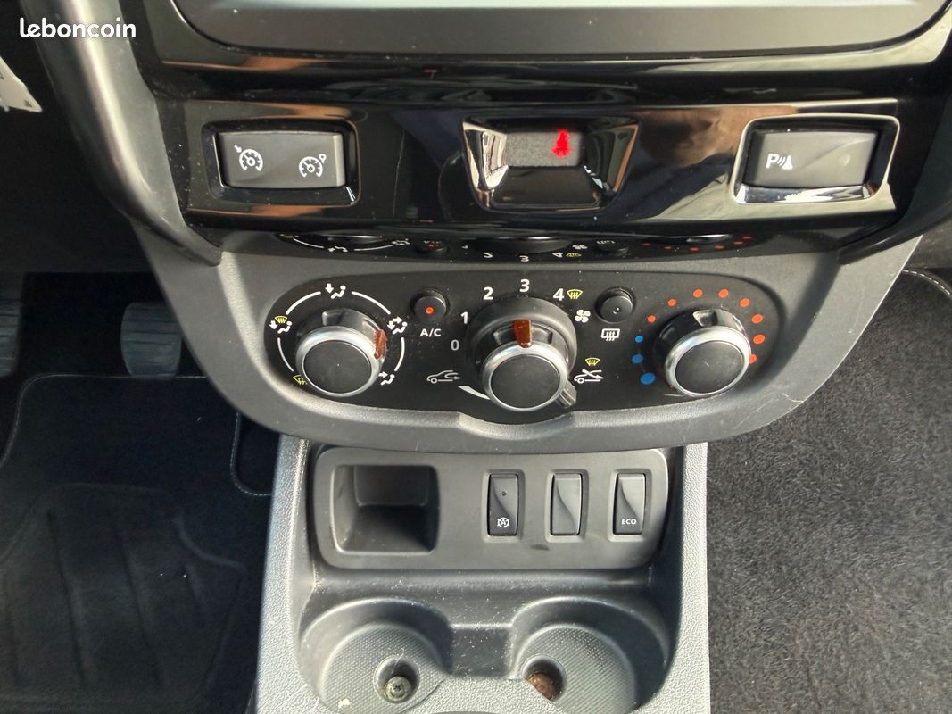 DACIA DUSTER DACIA Duster I Phase 2 SUV 1.5 dCi FAP eco2 4x2 109 cv Black Touch (image 9)