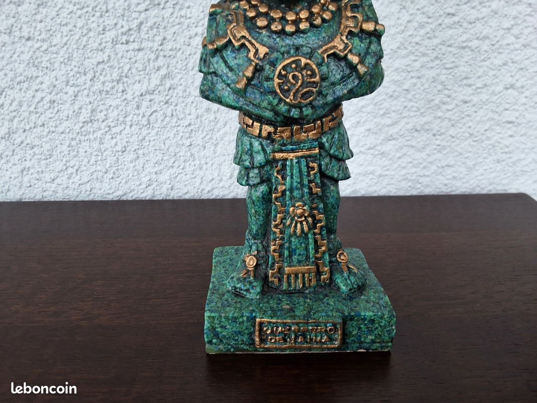 Sculpture Ancienne Guerrier Aztèque – Statue Maya En Turquoise Bleu – Décor Mexicain