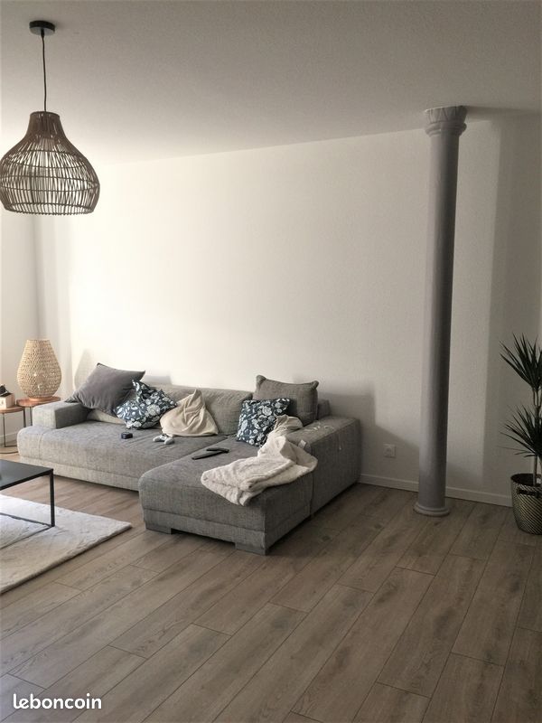 Appartement 2 pièces 100 m² · à Moulins · 100 m² · 715 €