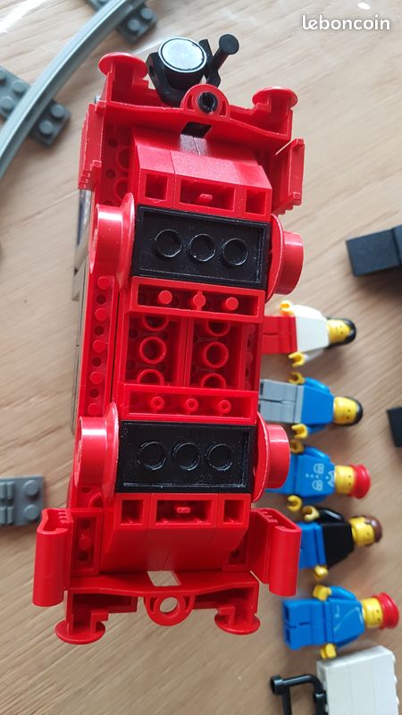 LEGO 7715 - train "Push-Along Passenger Steam Train" 1985 (image 10)